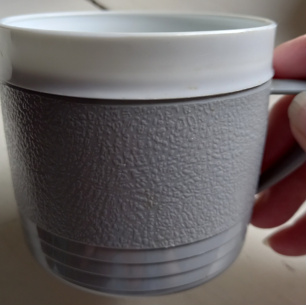 Vintage Therm-o-ware unbreakable cups. - Picture 10 of 14